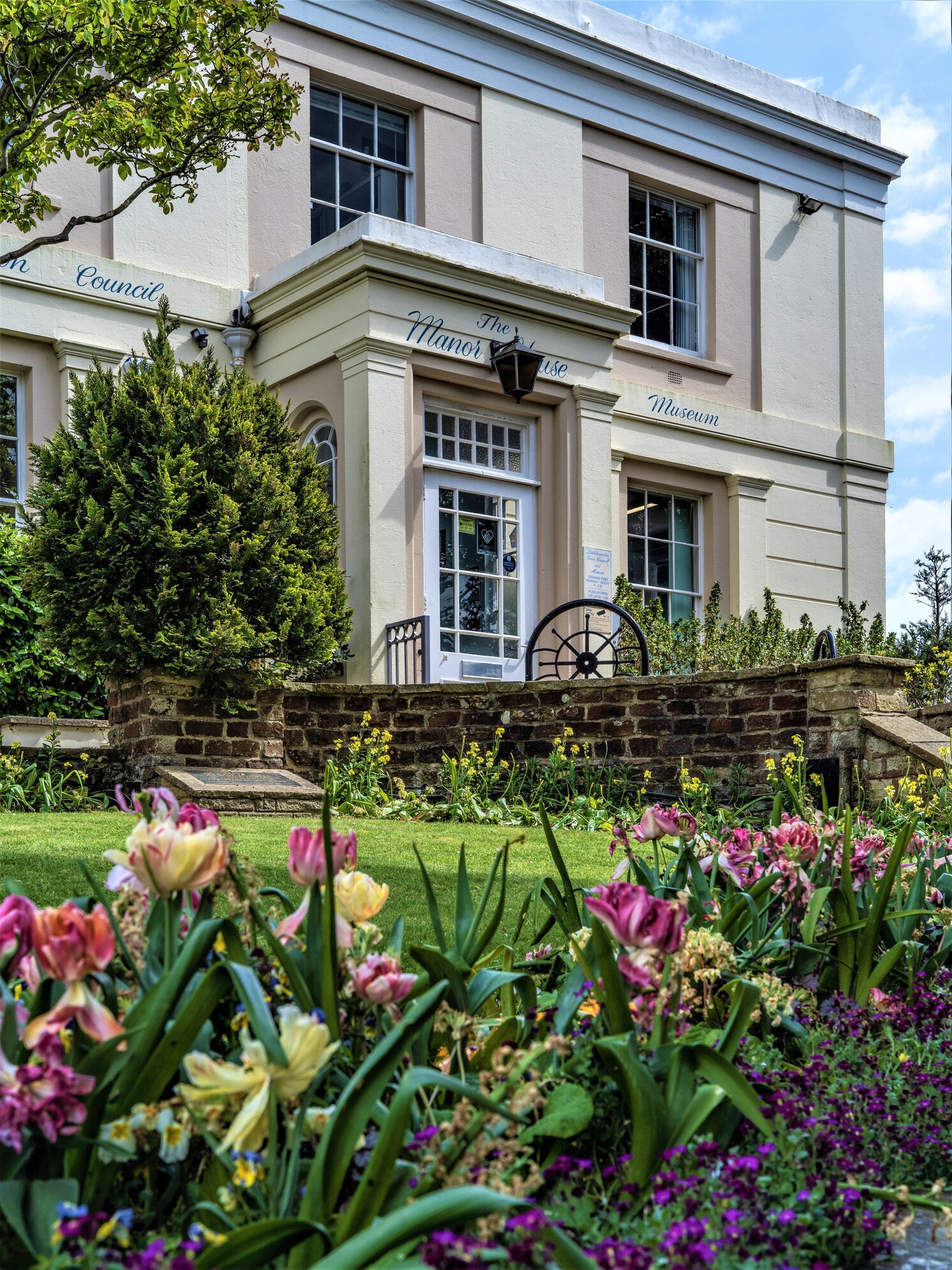 Littlehampton Museum, Manor house front